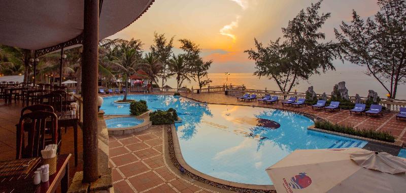 هتل Golden Coast Resort & Spa