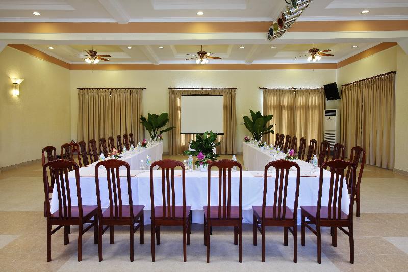 هتل Golden Coast Resort & Spa