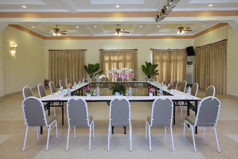 هتل Golden Coast Resort & Spa