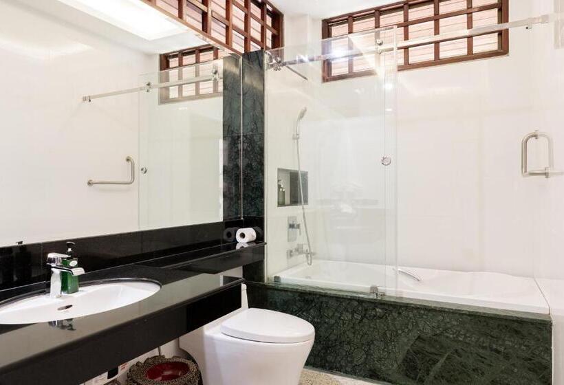 هتل Green View Village Resort   Sha Plus