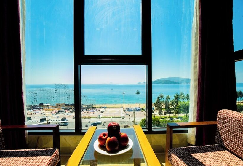 هتل Happy Light Central Nha Trang