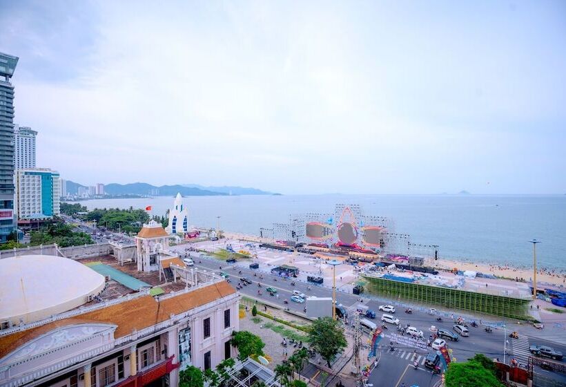 هتل Happy Light Central Nha Trang