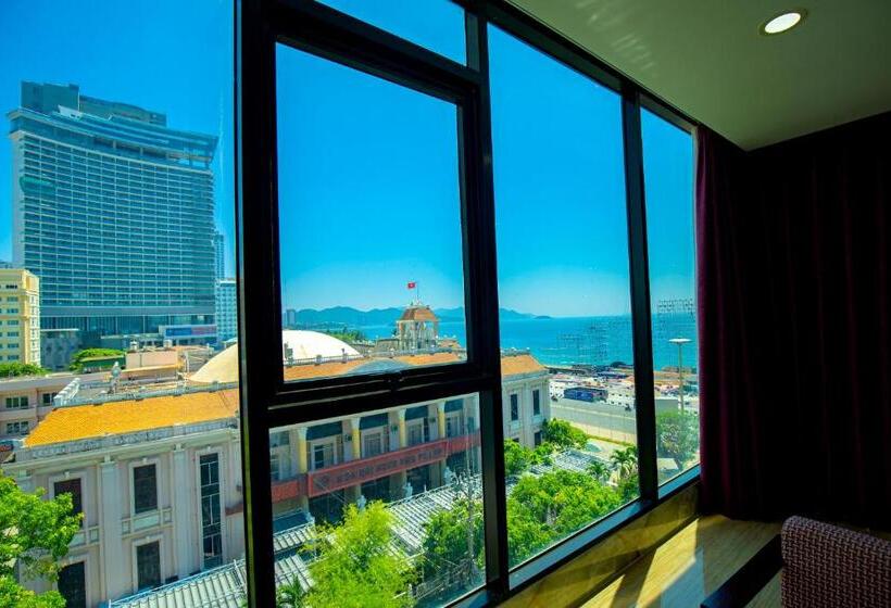 هتل Happy Light Central Nha Trang