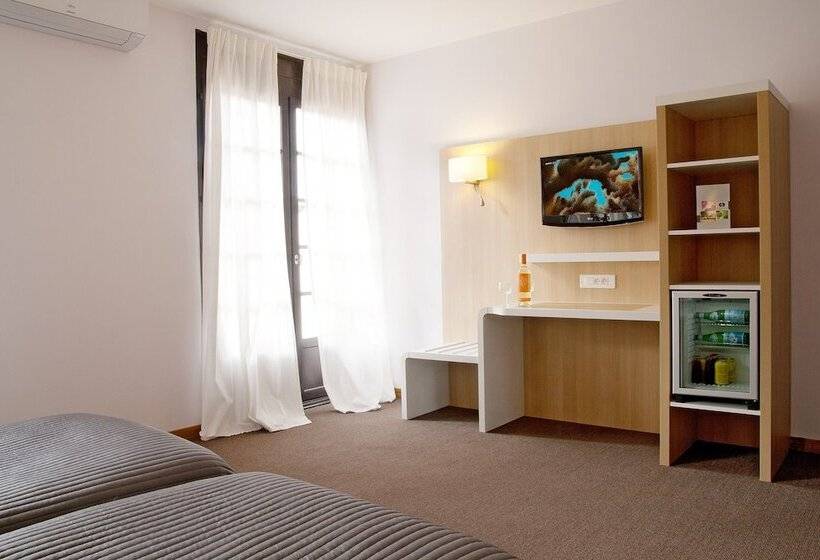 ホテル Hôtel Côté Ventoux