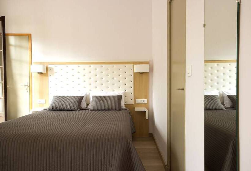 ホテル Hôtel Côté Ventoux