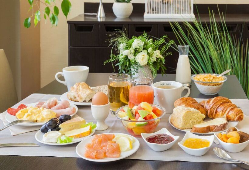 Отель Hôtel Valvignes Colmar Hautkoenigsbourg,the Originals Relais