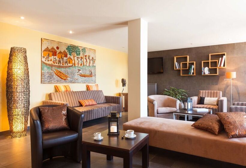 Отель Hôtel Valvignes Colmar Hautkoenigsbourg,the Originals Relais