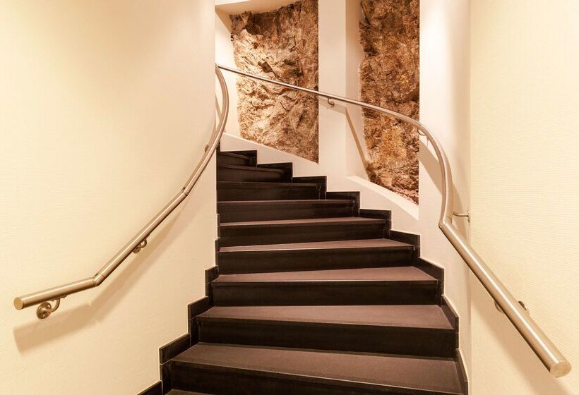 Отель Hôtel Valvignes Colmar Hautkoenigsbourg,the Originals Relais