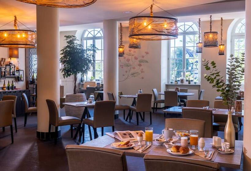 Отель Hôtel Valvignes Colmar Hautkoenigsbourg,the Originals Relais