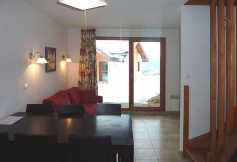 فندق La Combe D Or