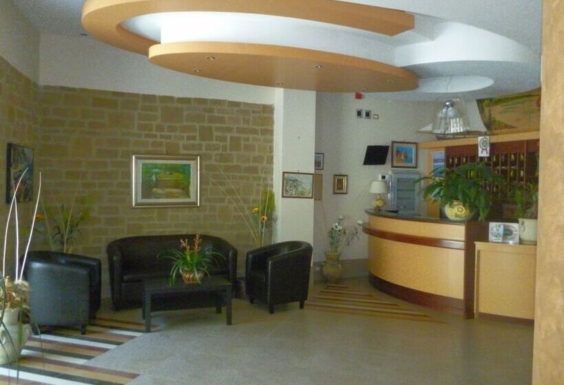 Отель La Pergola