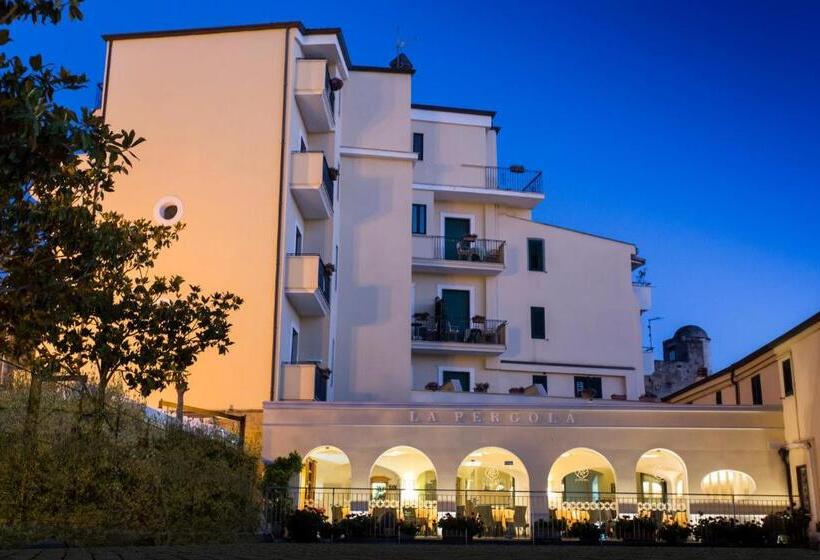 Отель La Pergola