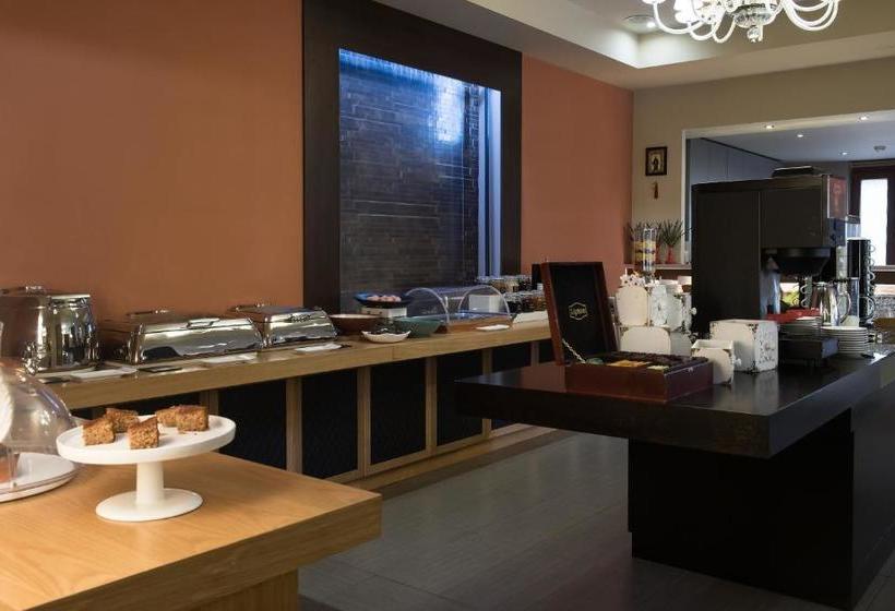 호텔 Lagadia 4 Seasons