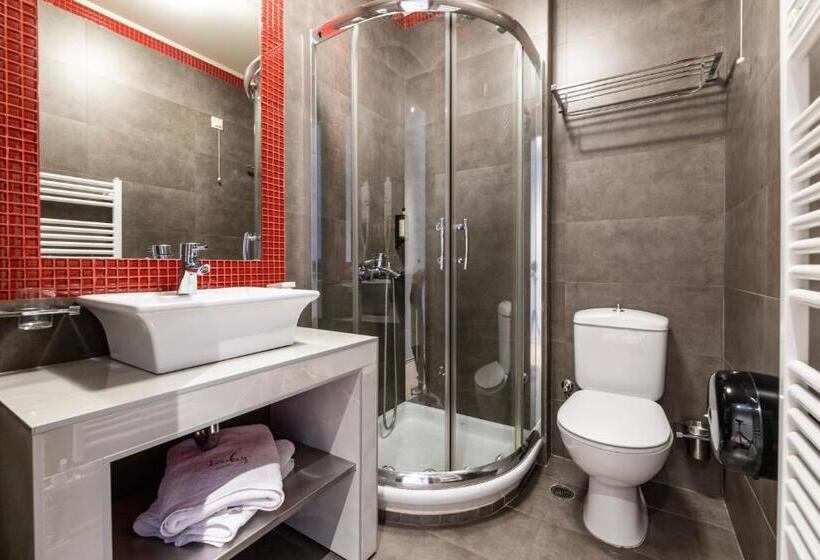 호텔 Lagadia 4 Seasons