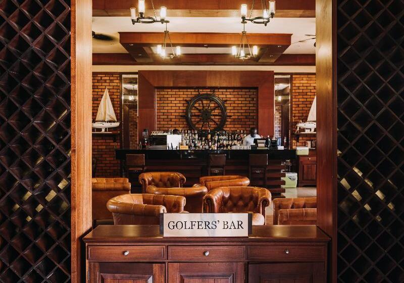 هتل Lake Victoria Serena Golf Resort & Spa