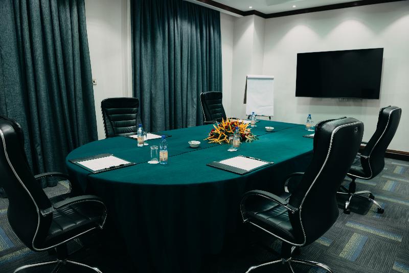 هتل Lake Victoria Serena Golf Resort & Spa