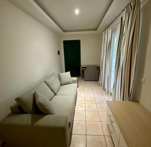 Отель Callisto Beach