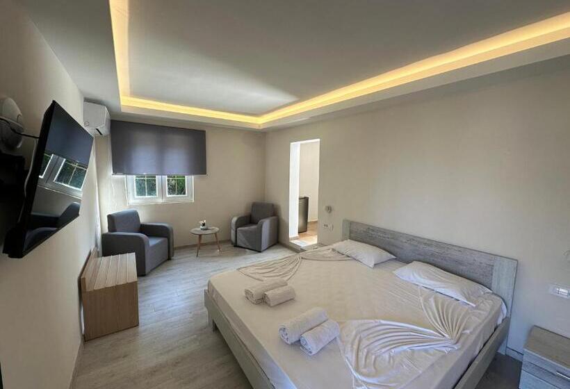 Отель Callisto Beach