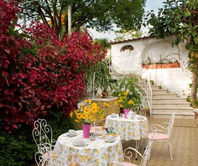 בית מלון כפרי & Residence Matarese