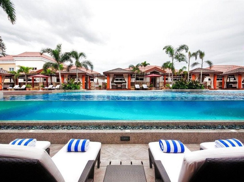 فندق Maxims Tower