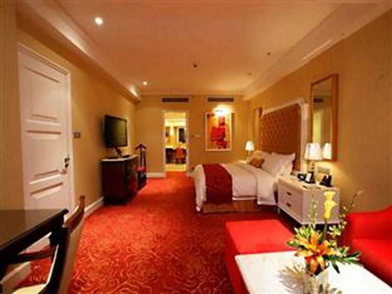 فندق Maxims Tower