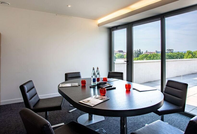 فندق Mercure Villefranche Sur Saône