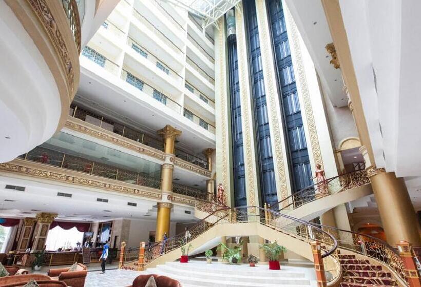 בית מלון כפרי Pacific Palace