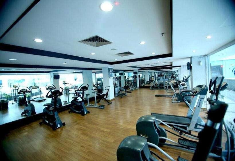 בית מלון כפרי Pacific Palace