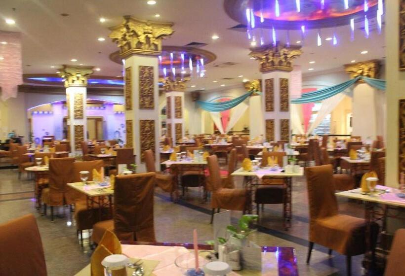 בית מלון כפרי Pacific Palace