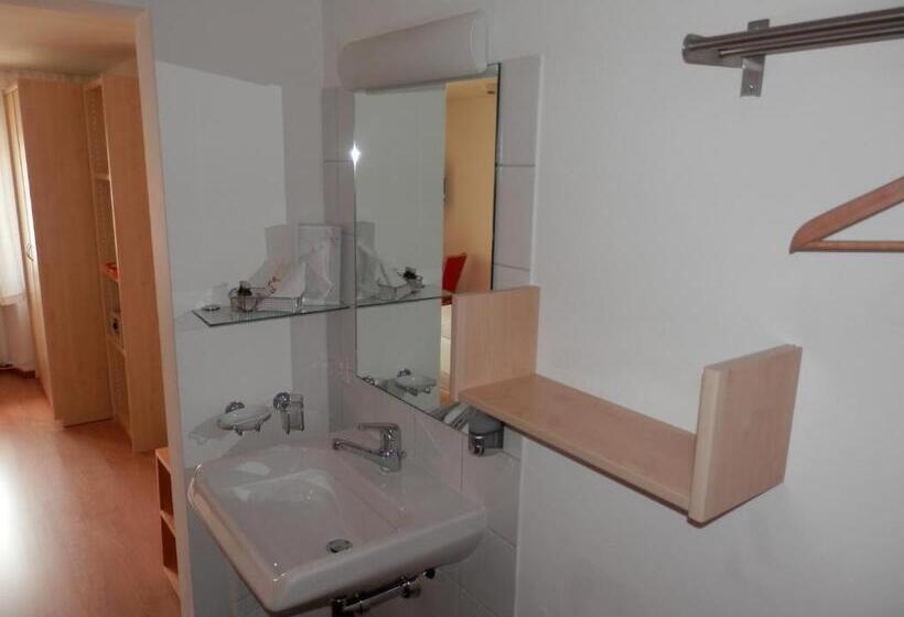 Отель Palazzo Mysanus Samedan