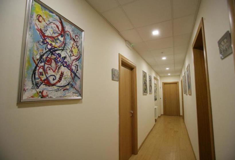 Отель Piazza Marconi