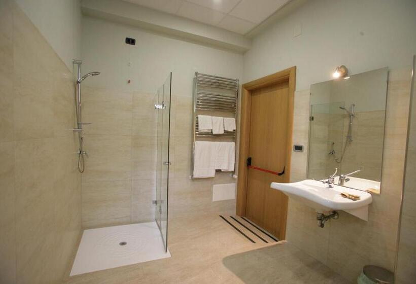 Отель Piazza Marconi