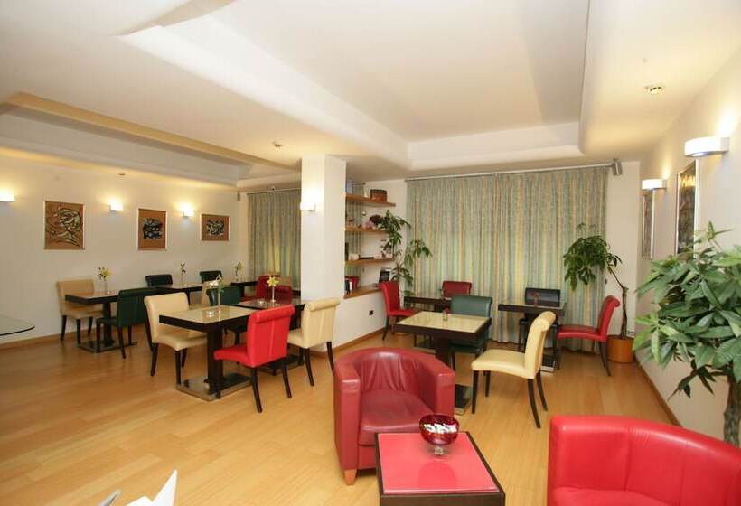 Отель Piazza Marconi