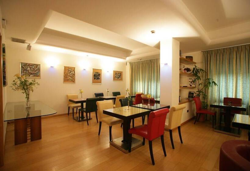 Отель Piazza Marconi