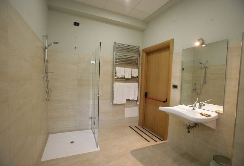 Отель Piazza Marconi