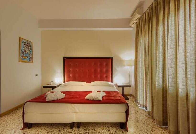 Отель Piazza Marconi