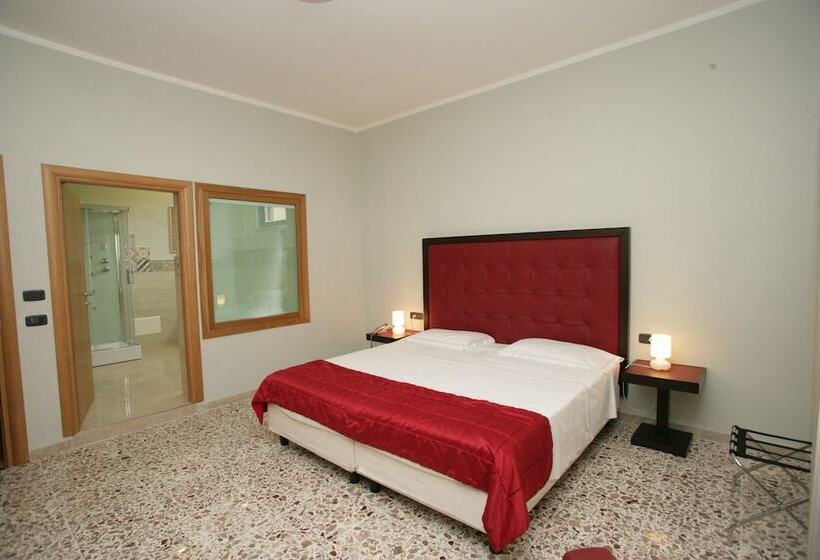 Отель Piazza Marconi