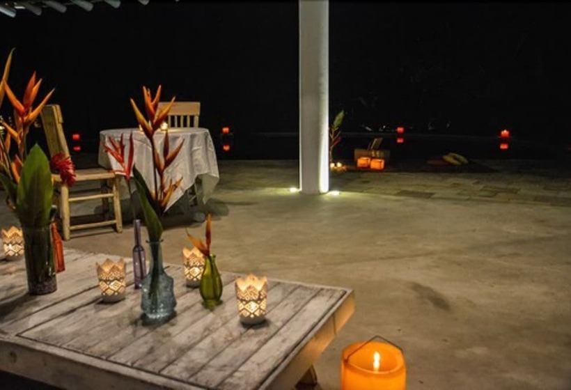 ホテル Pousada Jacarandá