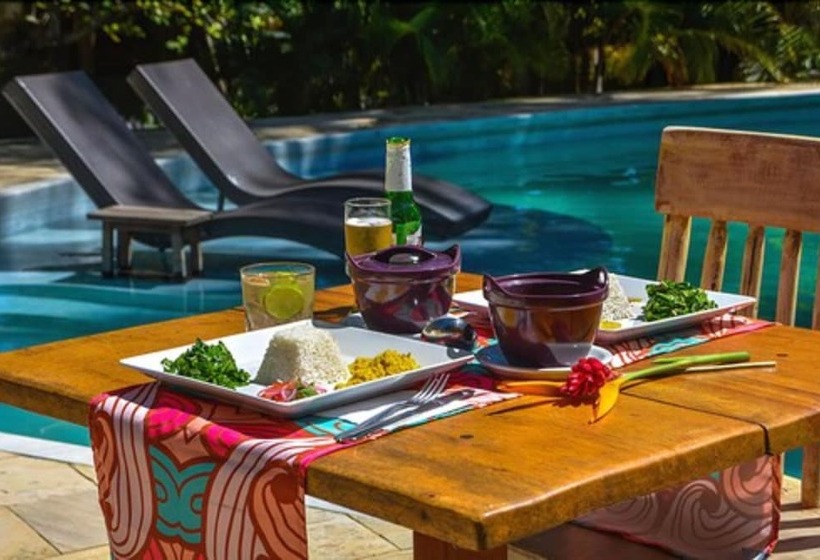 ホテル Pousada Jacarandá