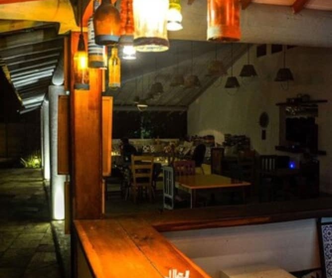 ホテル Pousada Jacarandá