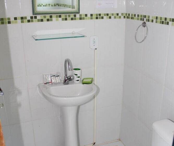 Отель Chalé Ouro Verde