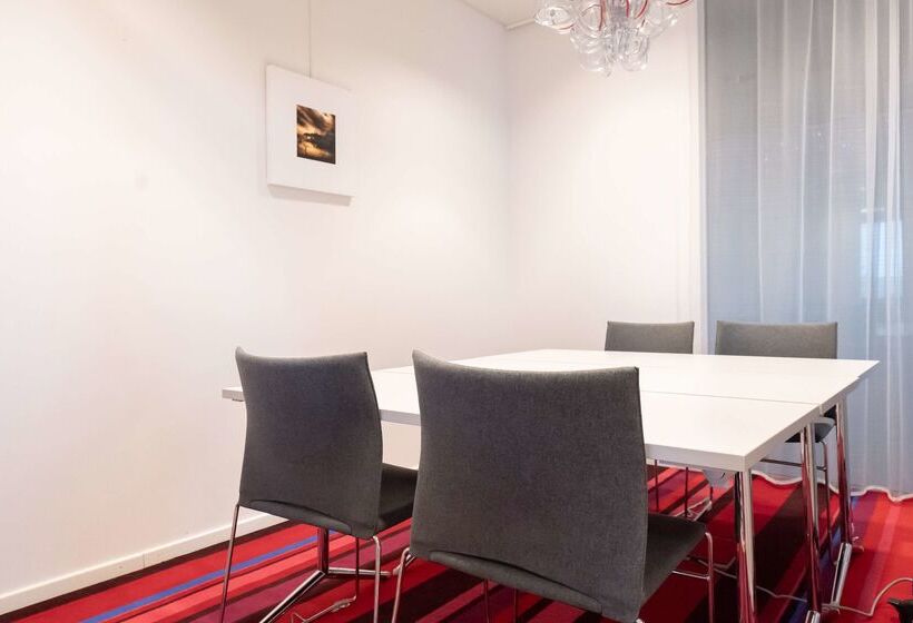 Отель Best Western Plus Park City Lund