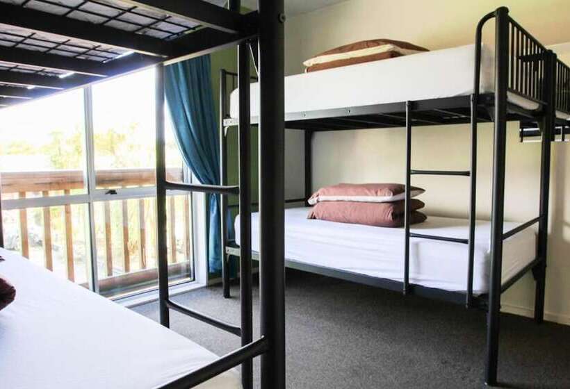 Отель Rainforest Retreat