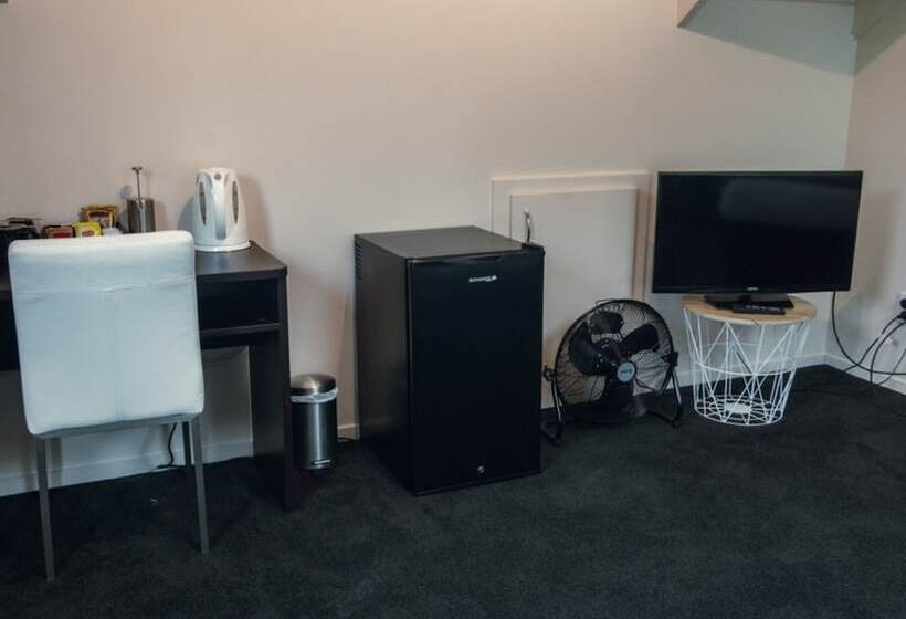 Отель Rainforest Retreat