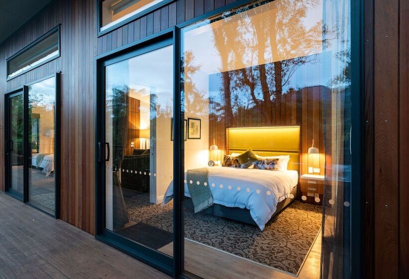 Отель Rainforest Retreat