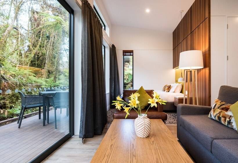 Отель Rainforest Retreat