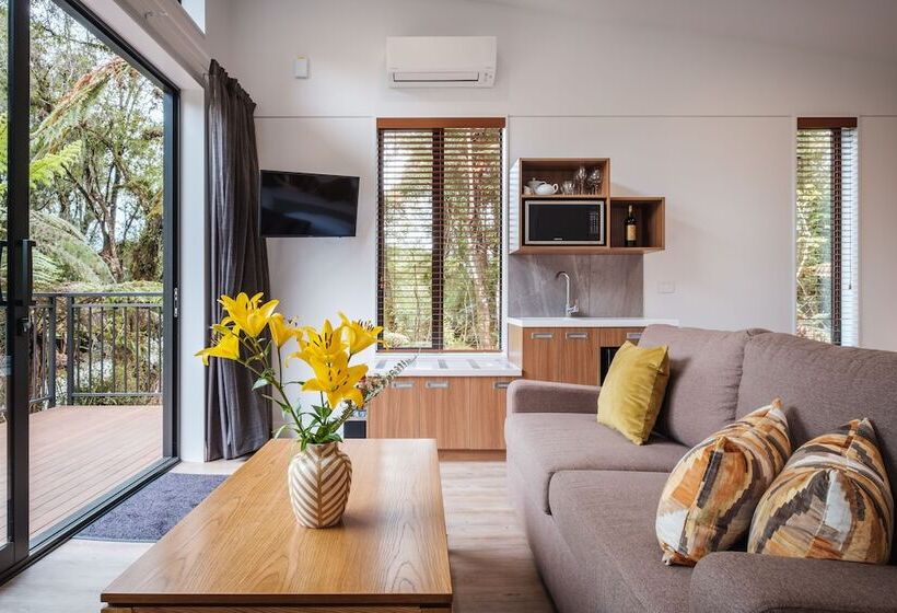 Отель Rainforest Retreat