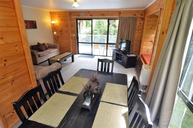 Отель Rainforest Retreat