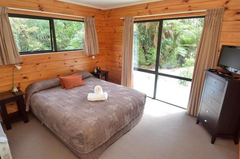 Отель Rainforest Retreat