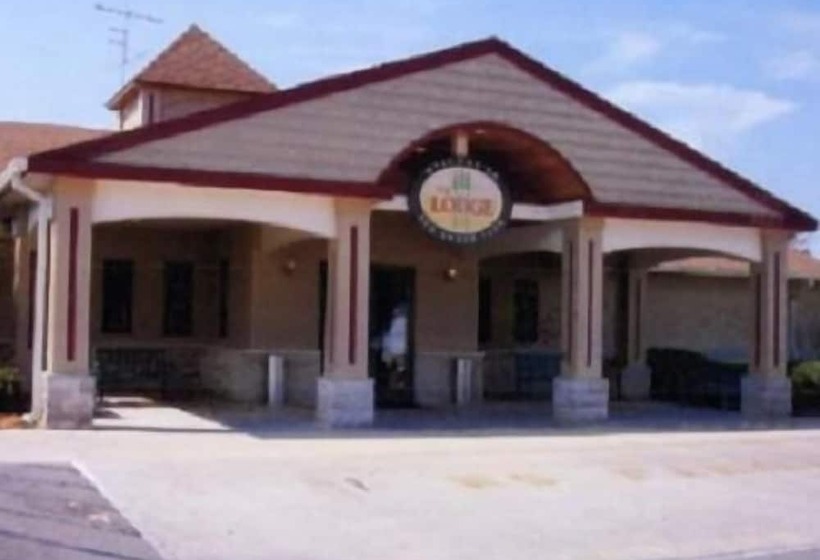 فندق Red Shoes Rv Park